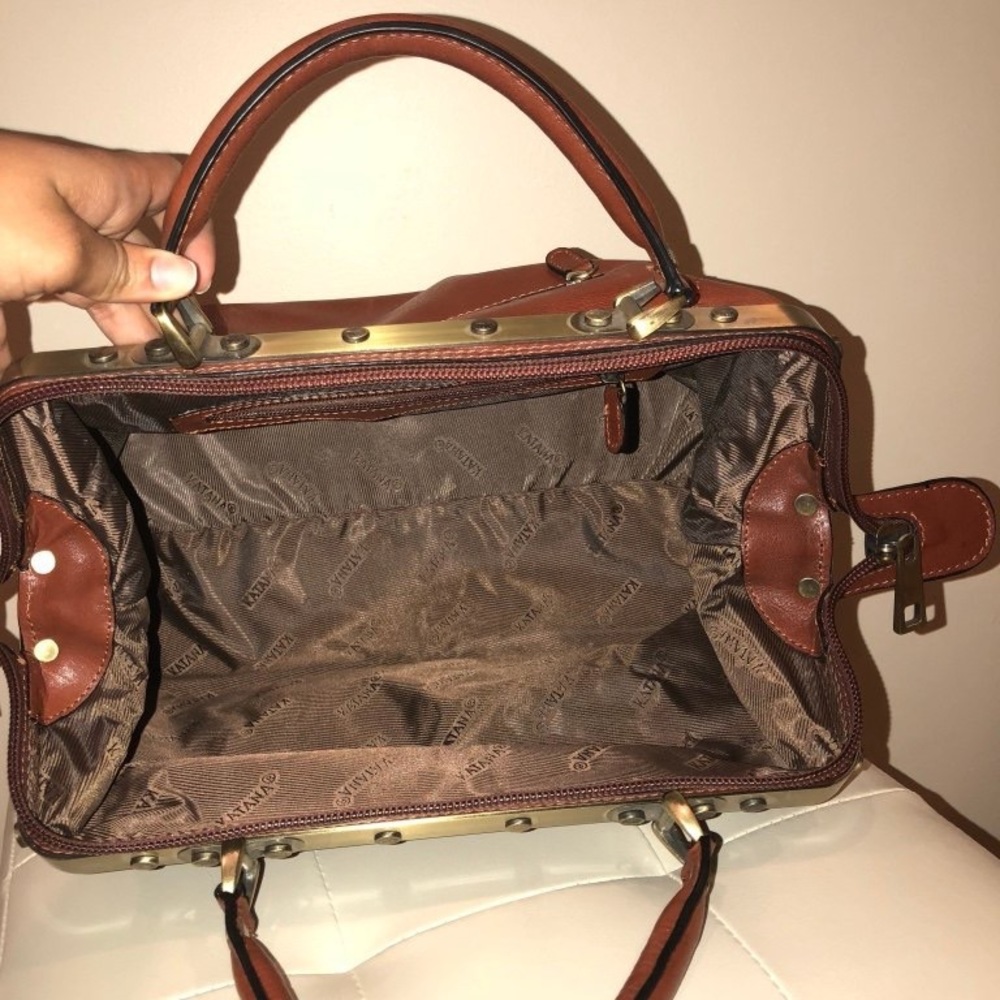 Handbag - Picture 2 of 3